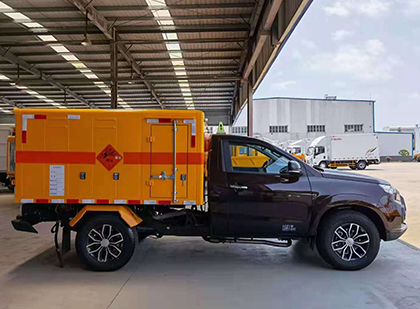 庄河爆破器材运输车